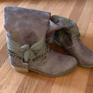 Embellished Western boots